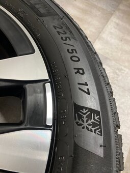 Orig. Alu kola Mercedes C-Klasse 225/50/17 DOT23 - 2