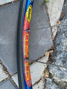 Zapletená silniční kola Mavic - 2