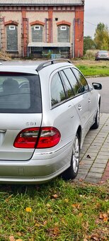 Mercedes-Benz W211 - 2