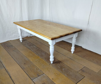 Konferenční stolek - 2