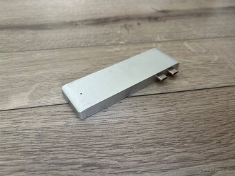 Dokovací stanice / USB-C hub pro MacBook - 2