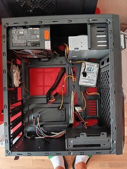 PC skříň - 2