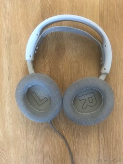 Sluchátka steelseries arctis nova 1 - 2