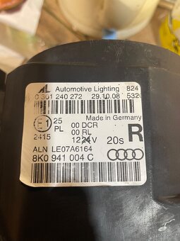 Pravé přední světlo audi a4 b8 - 2