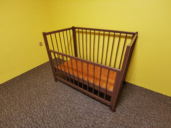 Dětská postýlka retro. - 2