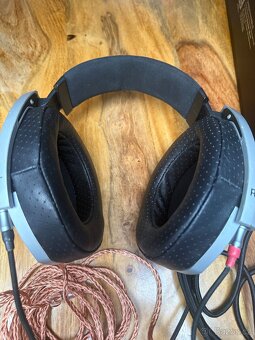 Sluchátka Semnheiser HD 800 - 2