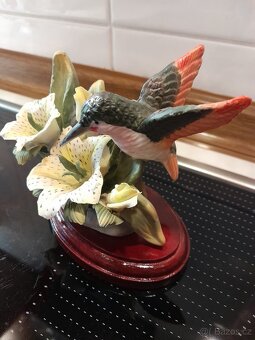 Porcelánový ptáček - 2