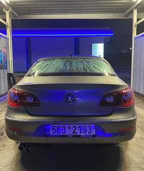 Volkswagen Passat CC - 2