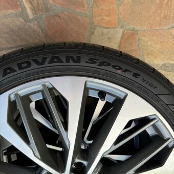 Pneumatiky Yokohama 235/40 R19 letní pneu 235 40 19 - 2