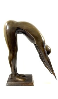 PLAVEC SKOK DO VODY - MODERNA SOCHA Z BRONZU 85 cm - 2