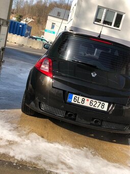 Renault Megane 2 rs 225 - 2