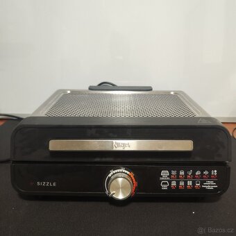 Elektrický kompatní gril Ninja GR101EU Sizzle / 1450 W - 2