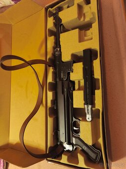 Replika samopal MP40, pistole P08 - 2