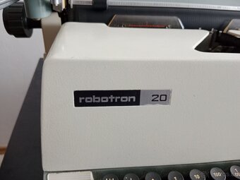 Psací stroj Robotron 20 - 2