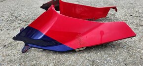 Kapotáž přední horní kryty použité poškozené - 2