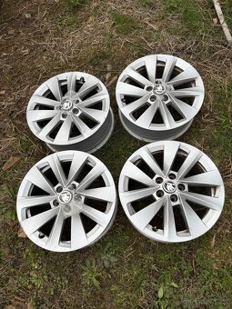 Sada hliníkových kol skoda scala r 16 et 38 657.601.025 AJ - 2
