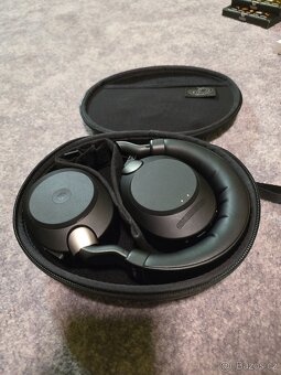 Bezdrátová sluchátka Jabra Evolve2 85 + pouzdro - 2