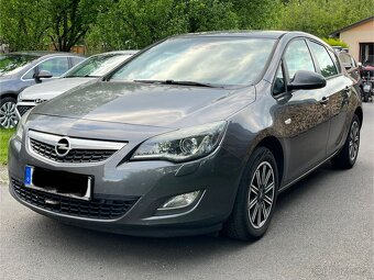 Opel astra J 1.4i 103kW/140PS Xenon naj 168xxxkm - 2