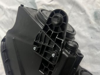 Škoda Octavia 3 přední světlo - halogen - 2