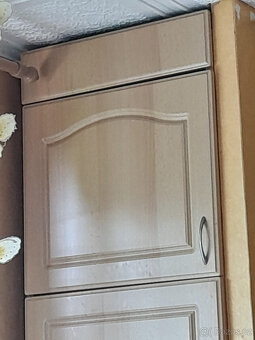 Kuchyňská skříňka + MDF dvířka - 2