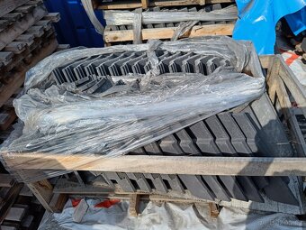 Betonové tašky a doplňky - komplet na střechu 100m2 - 2
