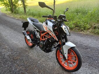 KTM 390 Duke - 2