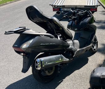 Prodám skútr HONDA FJS 400 Silver Wing na náhradní díly - 2