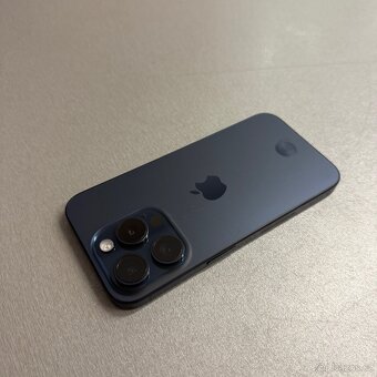 iPhone 15 Pro 128GB, pěkný stav, 12 měsíců záruka - 2
