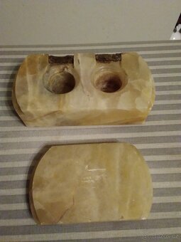 Starý historický mramorový kalamář. - 2