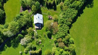 --RD Beskydy Trojanovice + pozemek 28000m2 2x rybník -- - 2