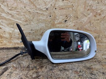 PRAVÉ ZPĚTNÉ ZRCÁTKO AUDI A5 8T LY9C 14+2 PIN - 2