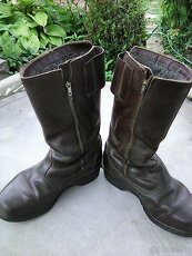 Zateplené vojenské boty. - 2