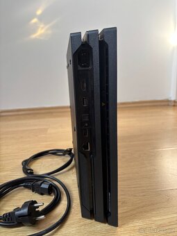 PS4 Pro - 2