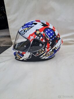 Helma , přilba. - 2