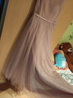 Krásné plesové šaty - 2