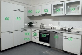 Světlá praktická kuchyně RADANA - 2