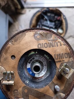 Vzduchový podvozek BMW X5 e53 - 2