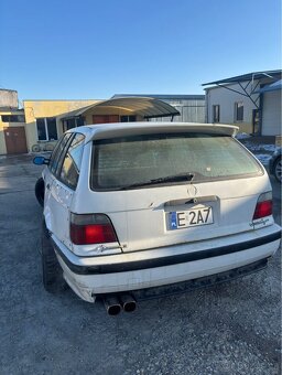 BMW e36 328i - 2