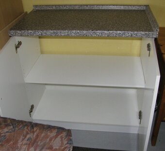 Kuchyňská skříňka - 2