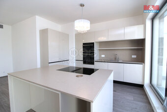 Pronájem bytu 4+kk, 139 m², v Praze 3, ul. Jana Želivského - 2