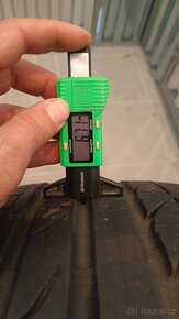 235/40/19 235/40 r19 - 2