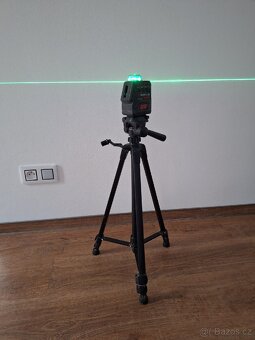 Aku křížový liniový laser se stativem - 2