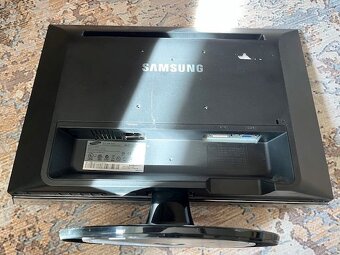 LCD monitor Samsung 2053BW - 2