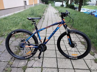 Giant - 2