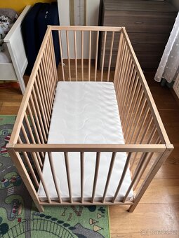 Postýlka IKEA Sniglar s matrací Krummelur - 2
