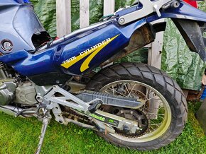 Kawasaki KLE 500 2002 - Náhradní dily - 2
