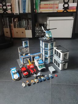 Lego policejní stanice - 2