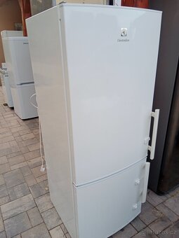 Lednice s mrazakem Elektrolux - 2