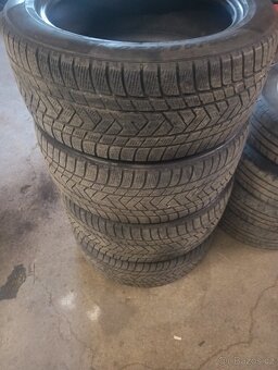 285/45r20 zimní - 2