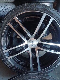 5x112 R18 7.5j  et 50 Dezent - 2